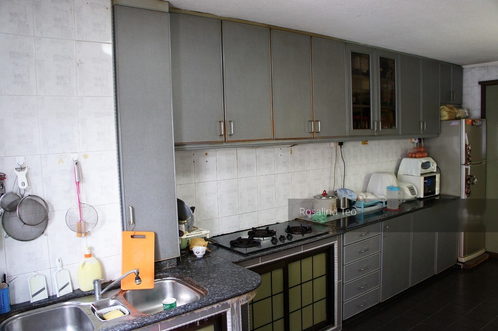 Blk 229 Serangoon Avenue 4 (Serangoon), HDB 4 Rooms #146343712